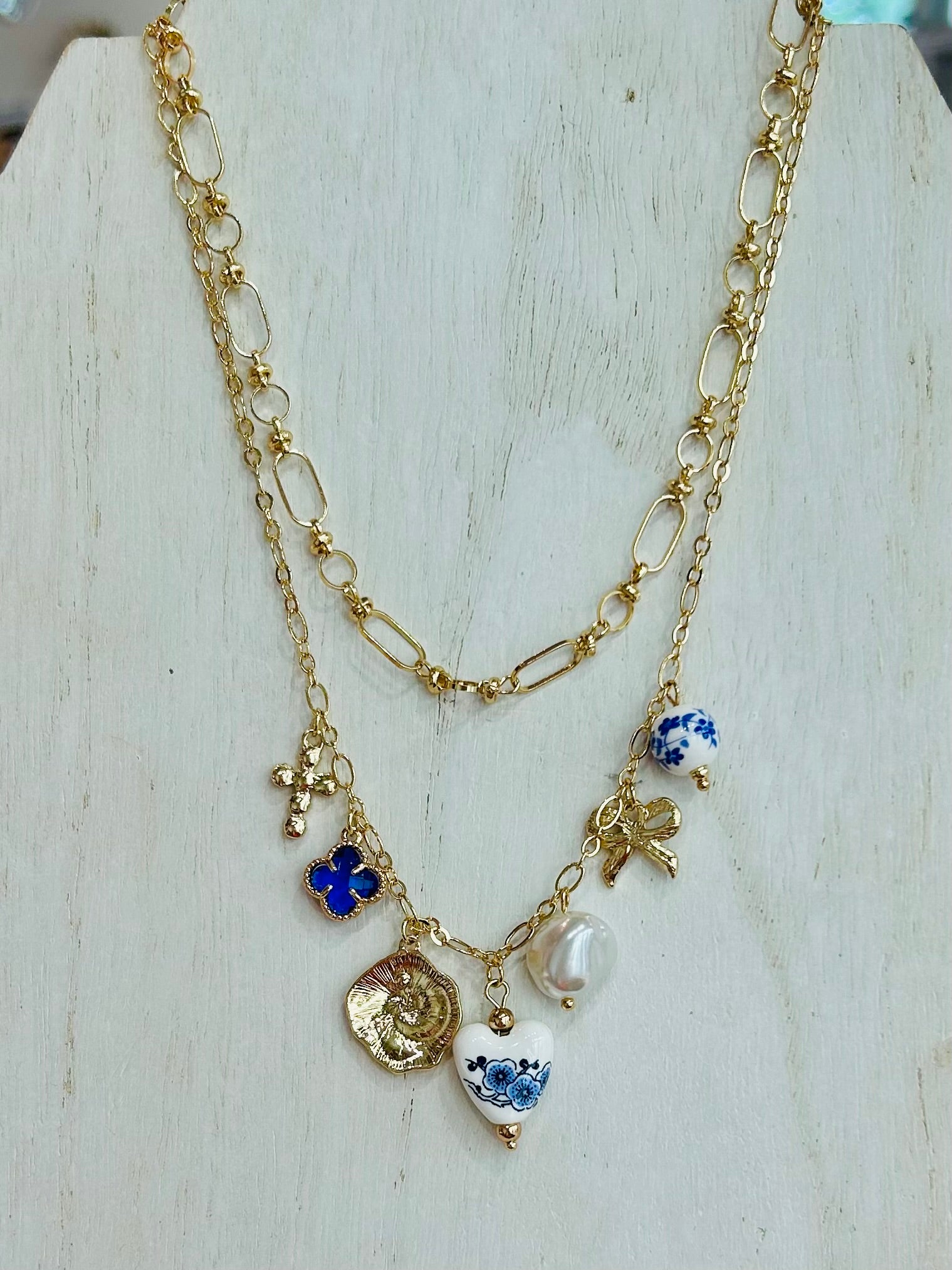 Vintage Romance Charm Necklace - Gold