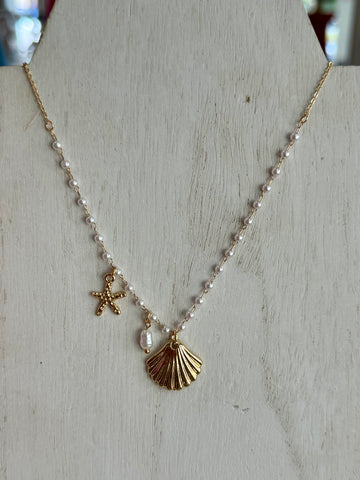 Costal Girl Pearl Necklace