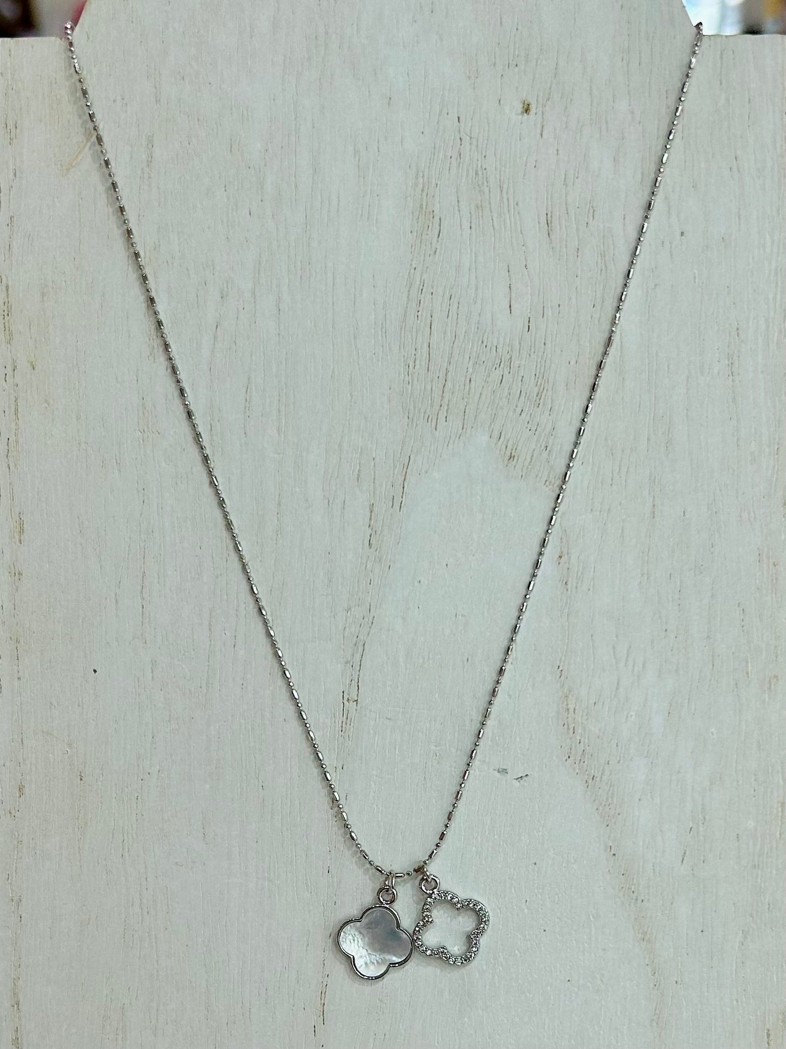 Dainty Necklace Featuring Clover Pendants - Silver