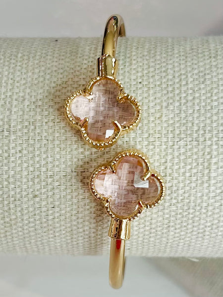 Metal Cuff Clover Bracelet - Pink
