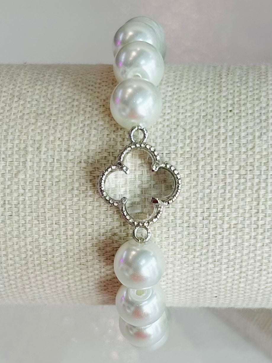 Clover & Pearl Beaded Stretch Bracelet - Silver