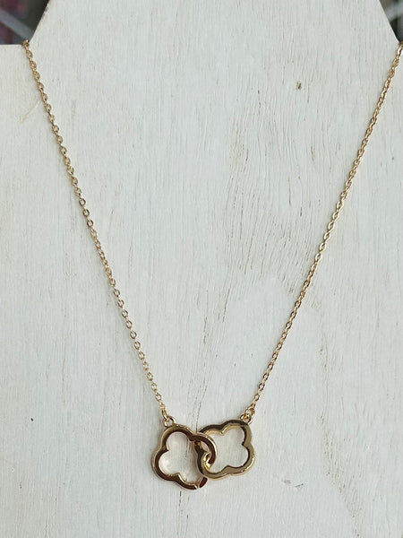 Interlinked Clover Necklace - Gold