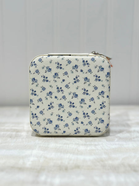 The Carry-On Case - Blue Flowers