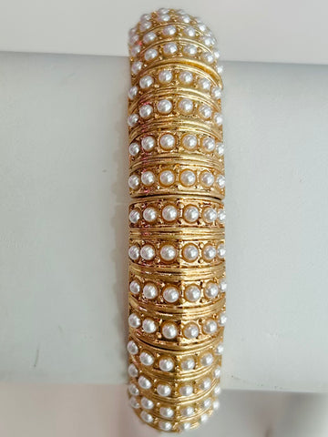 Pearl and Gold Stretch Bracelet