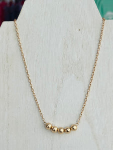 Short Gold Necklace With Beads