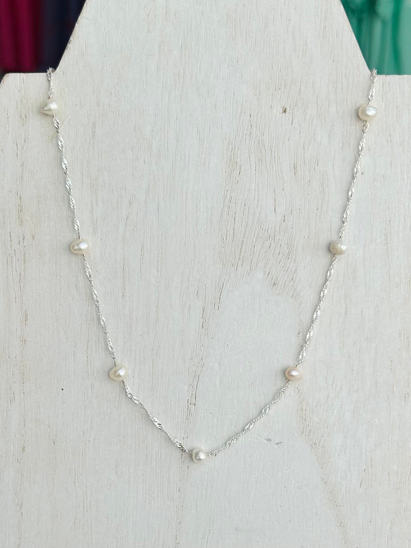 Short Silver Necklace With Pearl Beads