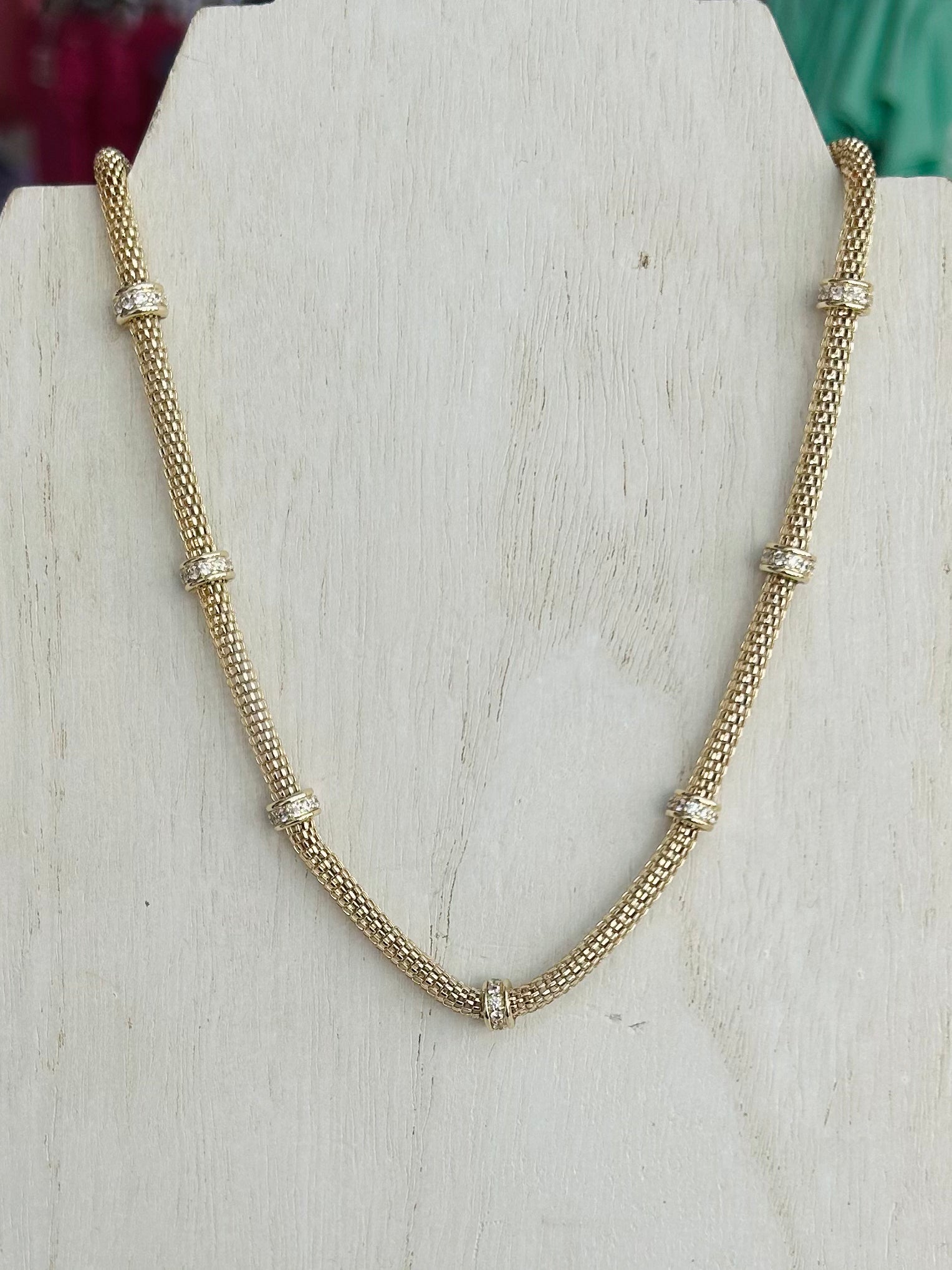 Gold Mesh-Chain Neckalce with Round CZ Stations