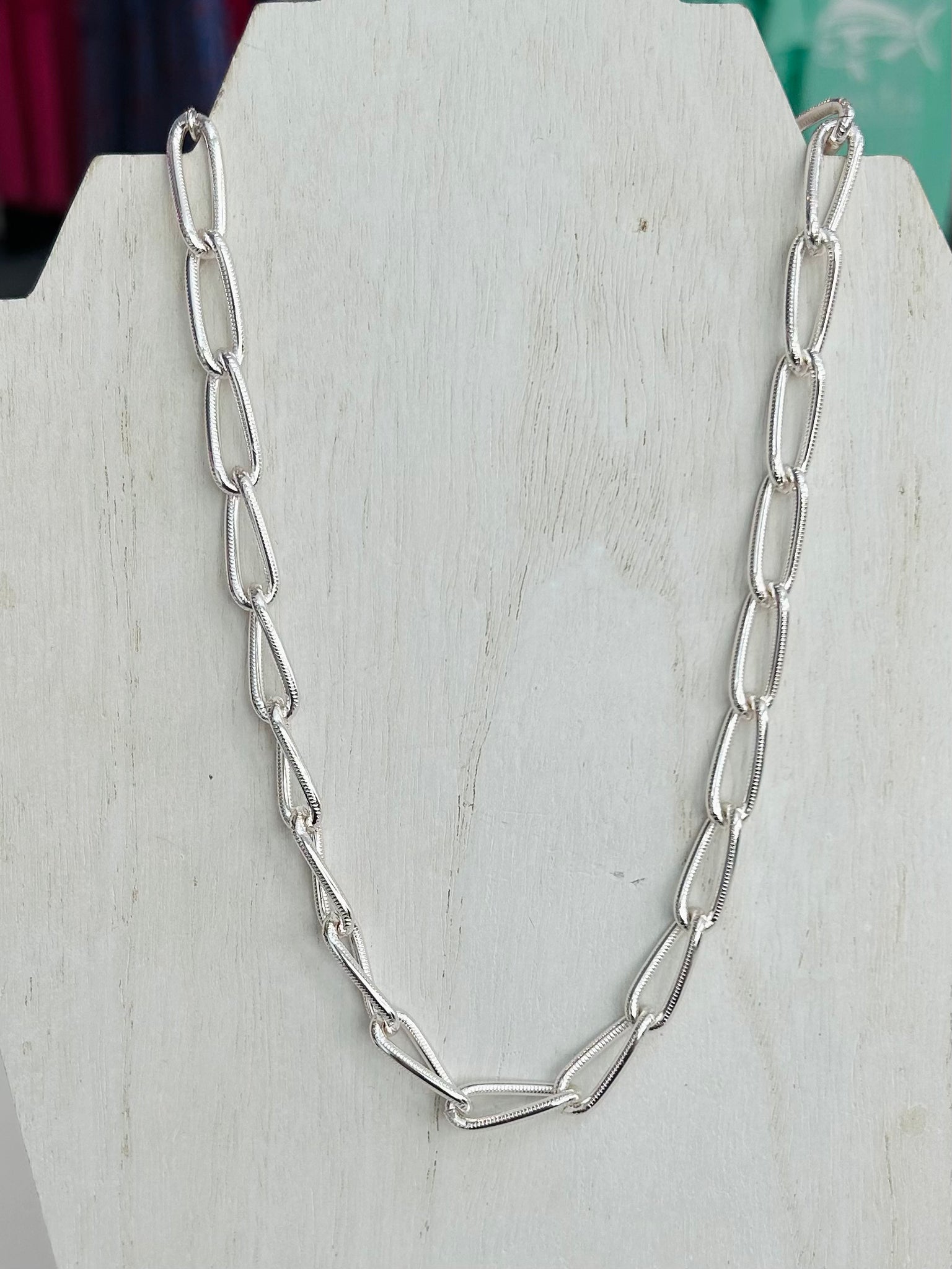 Short Chain Link Necklace - Silver