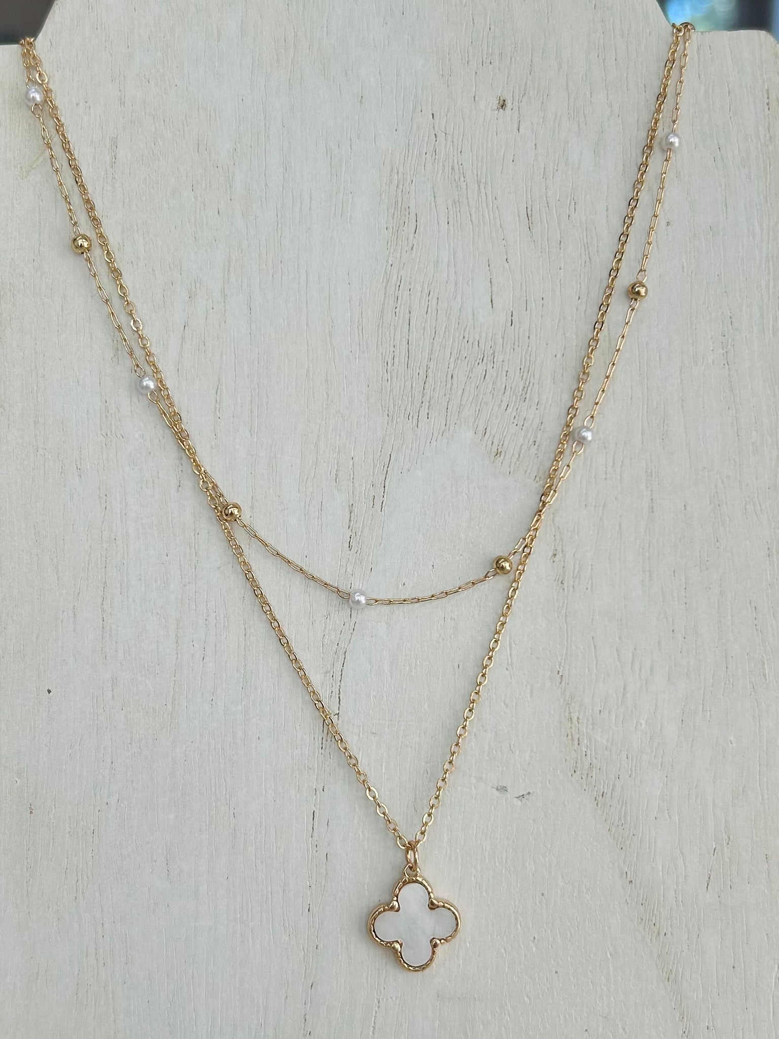 Clover Pendant Layered Necklace - Gold