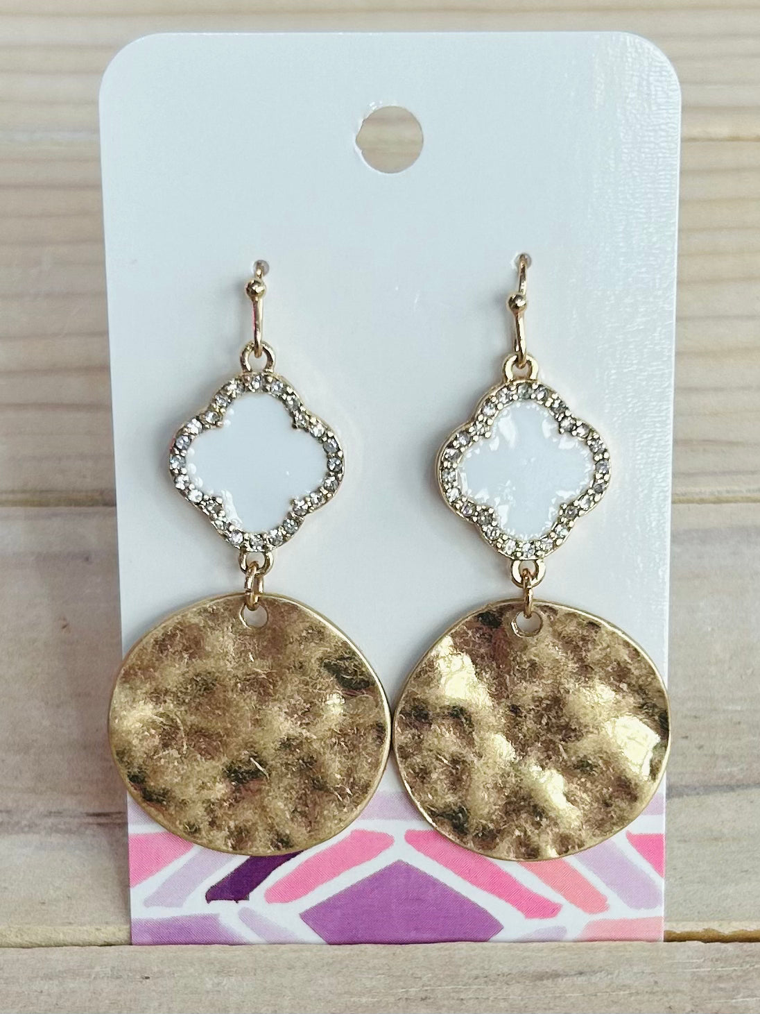 Clover/Hammered Metal Disk Drop Earrings - White