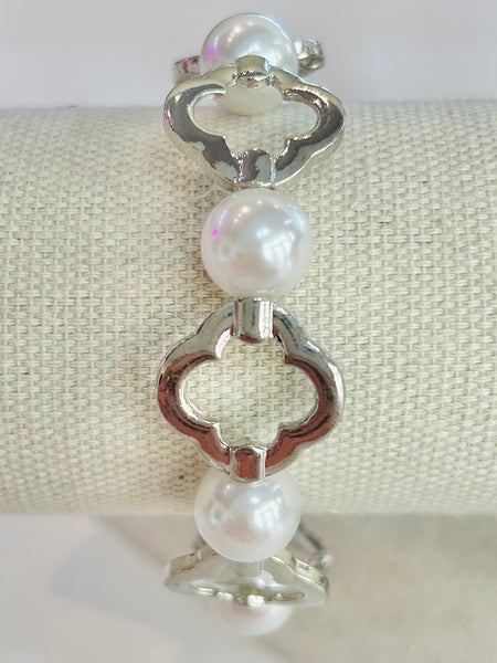 Pearl Hollow Clover Stretch Bracelet - Silver