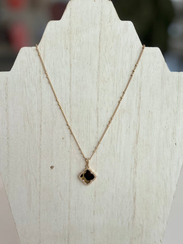 Clover Shaped Necklace - Leopard