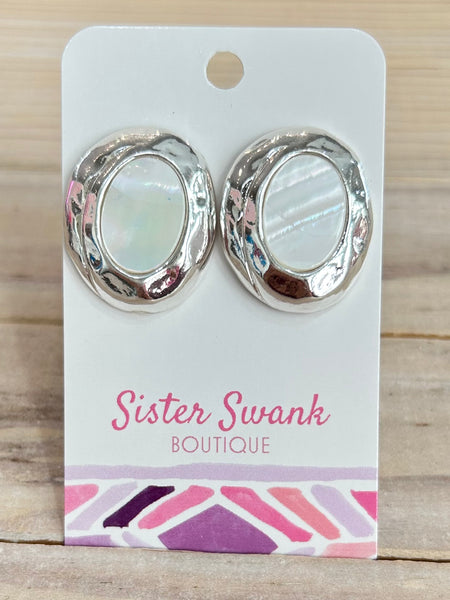 Hammered Pearlescent Studs - Silver