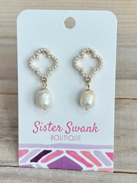Linked Pearl Beaded Clover Earrings - Gold