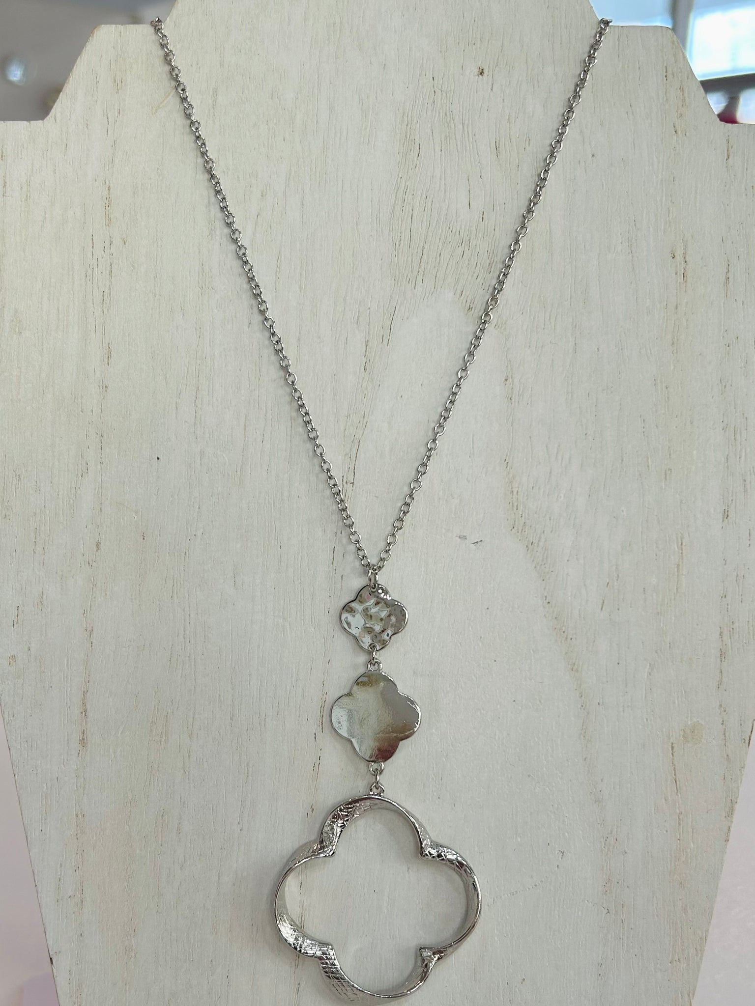 Long Chain Link Clover Pendant Necklace - Silver