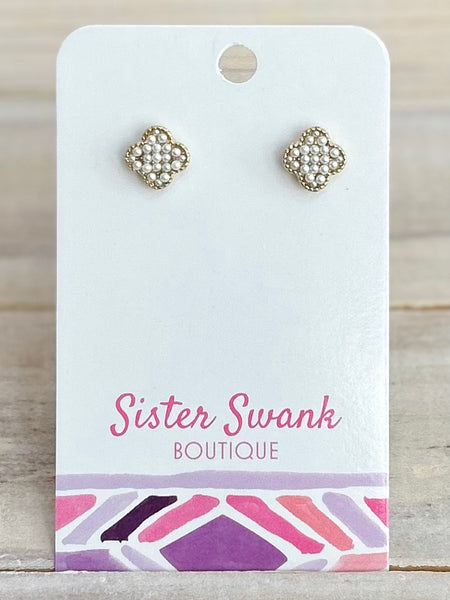 Lucky Pearl Clover Studs