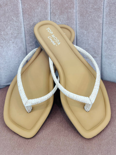 Sandy Shore Flip Flops - Beige