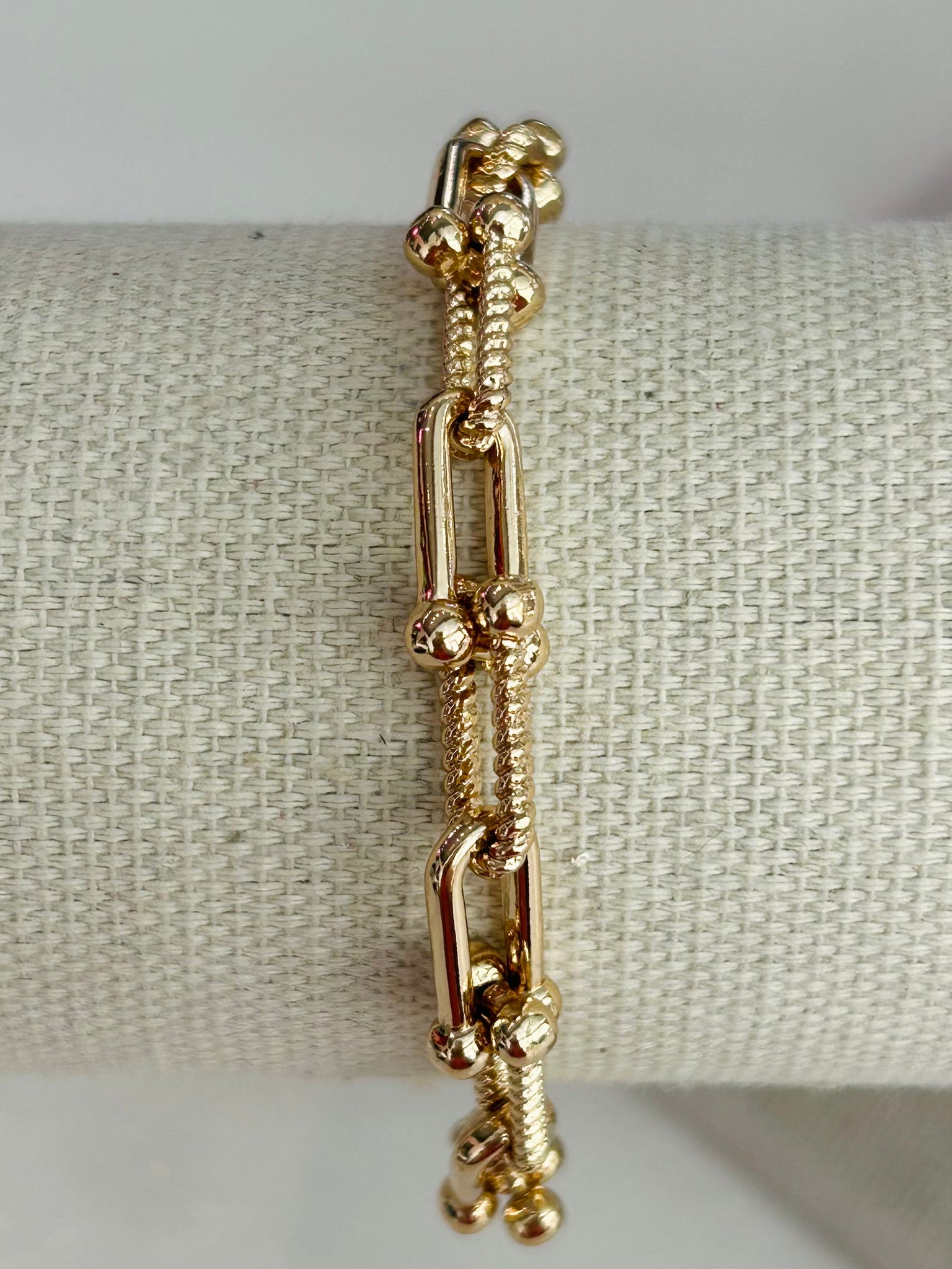 Chain Linked Bracelet - Gold