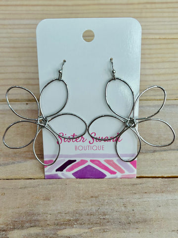 Twisted Metal Flower Shaped Earrings - Silver
