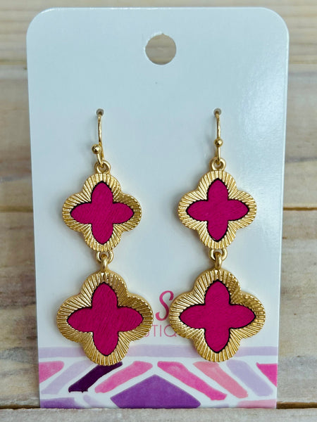 Linked Wood Clovers Drop Earrings - Pink