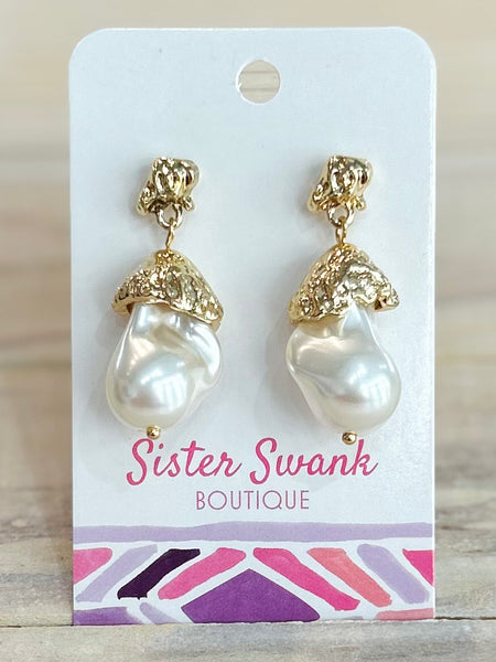 Pearl Contrast Drop Earrings - Gold