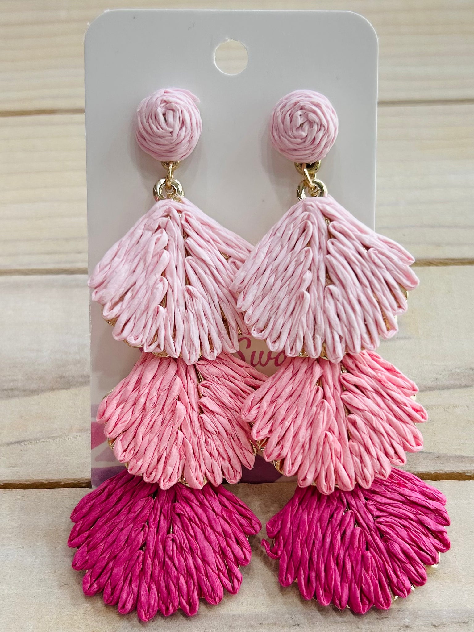 Linked Raffia Shell Drop Earrings - Pink