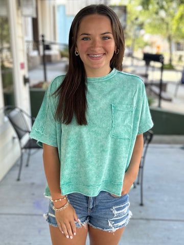 Summer Breeze Crop Tee - Kelly Green
