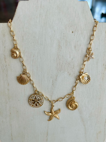 Beachy Charm Necklace - Gold