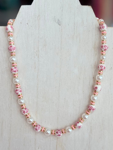 Chinoiserie Bead & Pearl Beaded Necklace - Pink