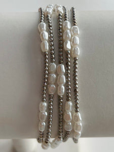Set of Five Pearl Beaded Stretch Bracelets - Silver
