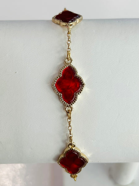 Winter Clover Bracelet - Red