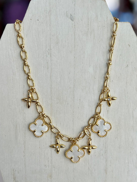 Lucky Star Chain Necklace - Gold