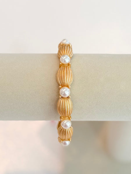 Dome Detail Bangle - White