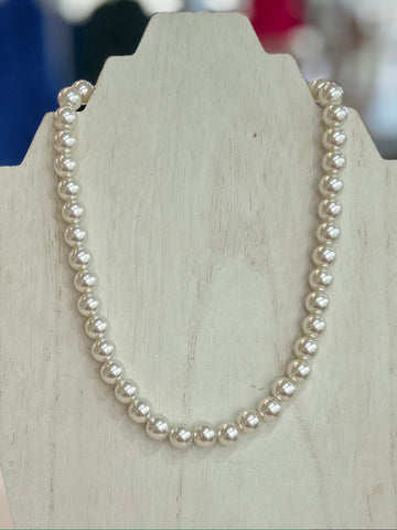 Simple Pearl Beaded Necklace - Silver