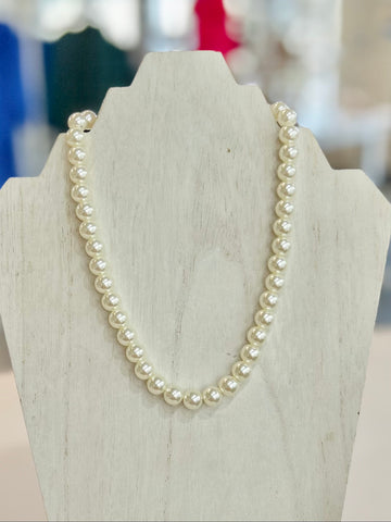 Simple Pearl Beaded Necklace- Cream