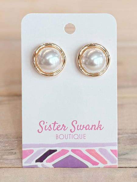Wavy Pearl Stud Earrings - Gold