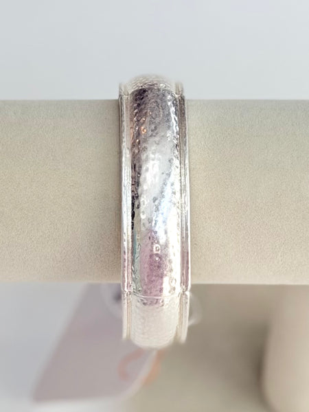 Dainty Hammered Bangle - Silver