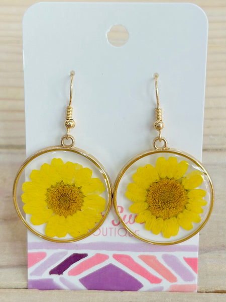 Gold Tone Resin and Pressed Flower Drop Earrings