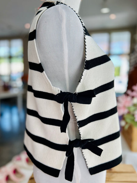 Stripes On My Side Sweater Vest - Ivory