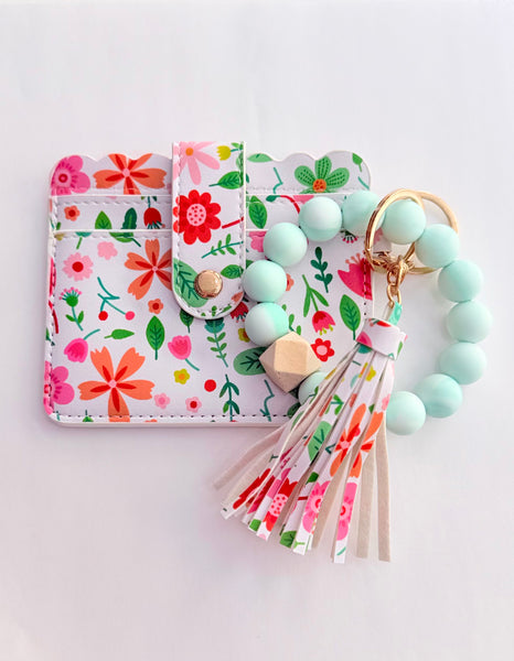 On The Go Beaded Wristlet - Mint Floral