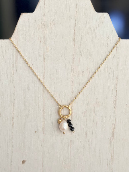 Charmed Pearl Necklace - Black
