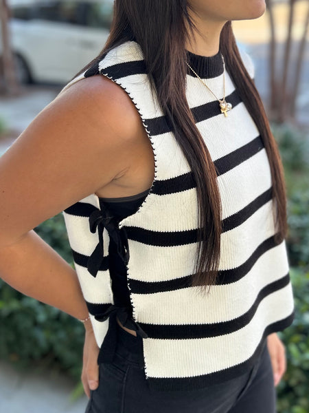 Stripes On My Side Sweater Vest - Ivory