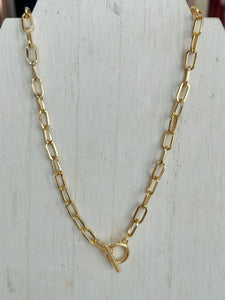 Short Chain Necklace with Toggle Clasp - Gold