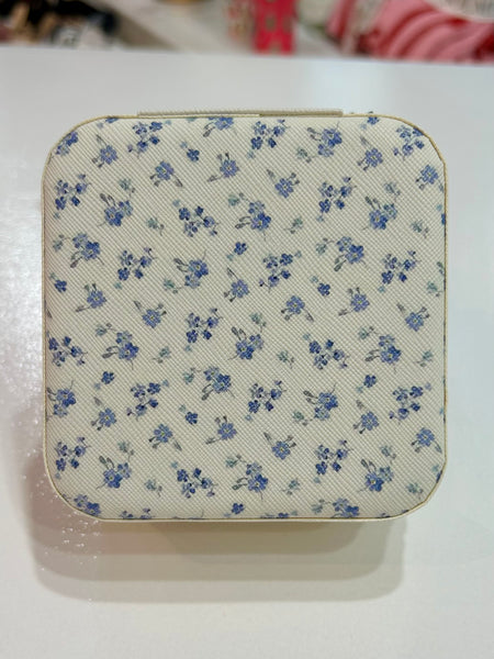 The Carry-On Case - Blue Flowers