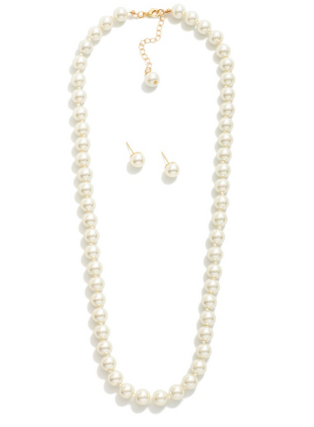 Precious Pearl Necklace