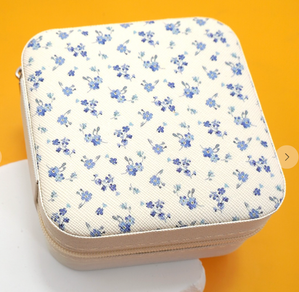 The Carry-On Case - Blue Flowers