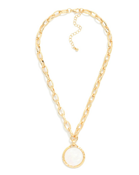 Everyday Pearl Pendant Necklace