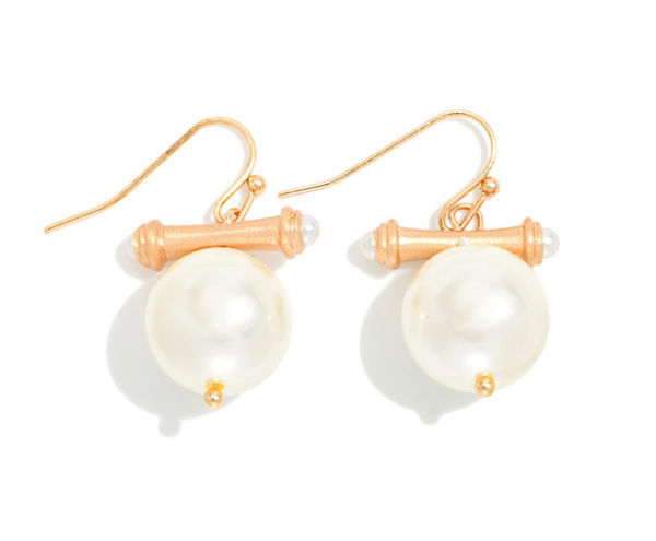 Bar Drop Earring Featuring Pearl - Gold