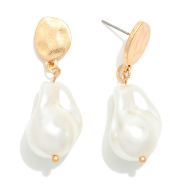 Pearl Gleam Drop Earrings - Gold